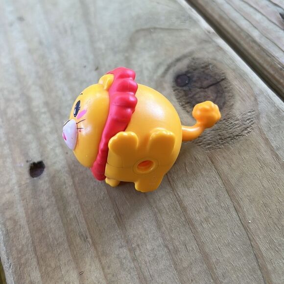 2020 McDonald’s Happy Meal The Lion Toy Action Figure 2” Pikmi Pops Chomps - Picture 7 of 10